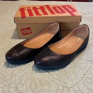 FitFlop Navy metallic leather ballet flats